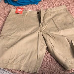 Dockers khaki shorts with smart phone pocket